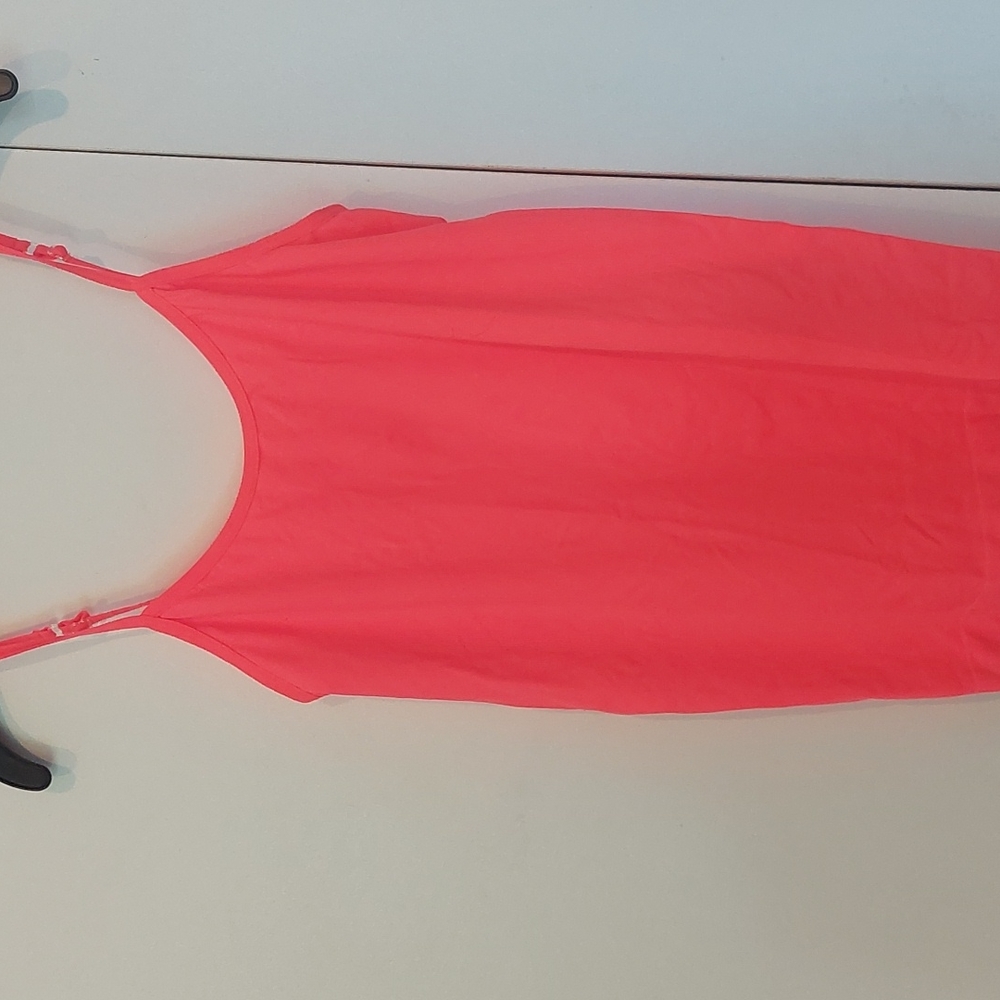Pink tank top